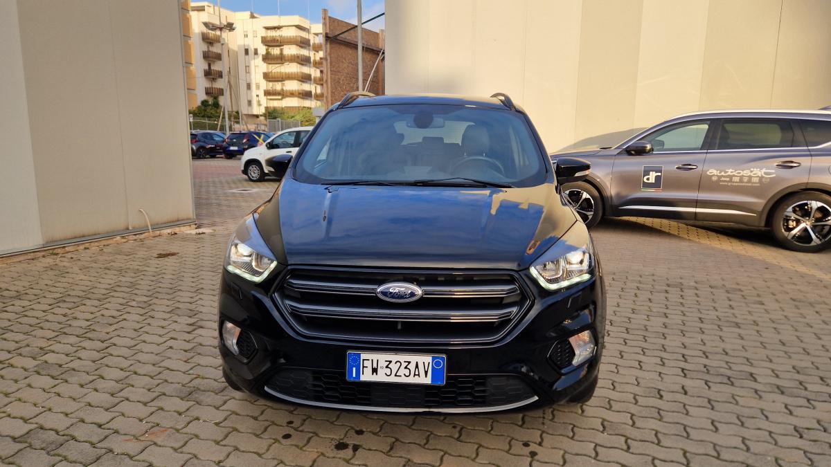 Ford Kuga 2.0 TDCI 180 CV 4WD Powershift ST-Line
